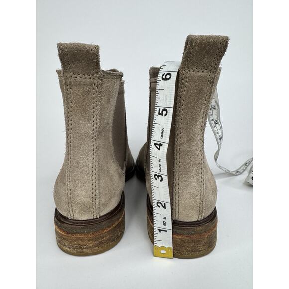 CLARKS Womens Leather Chelsea Boot Arlo 7.5 M Tan Suede Booties Stacked Heel - Picture 9 of 12